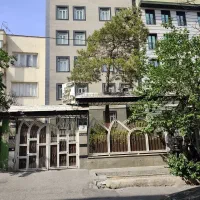 ۹۰متر / دو خوابه / دارای سند اداری تک برگ