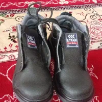 کفش کاره آهنی سایز43