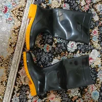 چکمه کاملا نو سایز ۴۲