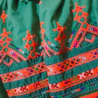 لباس موسوم دوچگر|لباس|نیک شهر, |دیوار