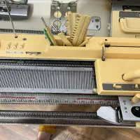 دستگاه بافتنی|لوازم خیاطی و بافتنی|آمل, |دیوار