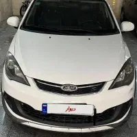 ام وی ام ۳۱۵ هاچبک اسپرت بی رنگ