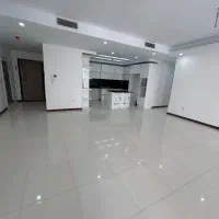 ۱۲۴متر ۲خواب تراس قابل چیدمان در دریاچه چیتگر