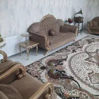 مبل،تشک دونفره،ساعت برنجی،آبگرمکن دیواری،بخاری