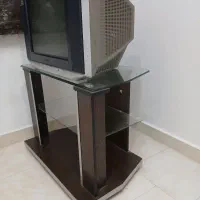 تلویزیون سونی همراه با میز تلویزین سالم سالم|تلویزیون و پروژکتور|رشت, فلسطین|دیوار