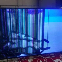 خریدار تلویزیون های صفحه شکسته و خراب