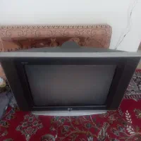 تلوزیون الجی۲۹ اینج و میز ام دی اف|تلویزیون و پروژکتور|شیراز, دست خضر|دیوار