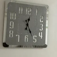 ساعت دیواری بزرگ