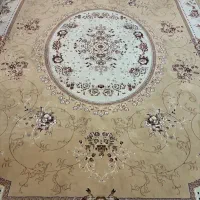 فرش ۵۰۰شانه نو نو بدون هیچ زدگی و مشکلی