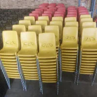 صندلی پلاستیکی نیوشا پایه فلز