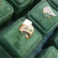 انگشتر طلا خوشگل از نیم گرم|جواهرات|خلجستان, |دیوار