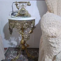 میز تلفن برنز با تلفن برنز