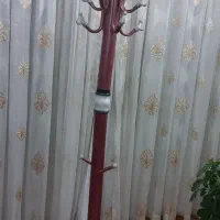 چوب لباسی ایستاده