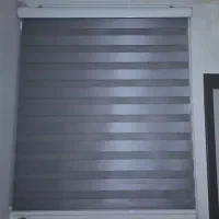 پرده زبرا قهوه ای ابعاد ۱۳۰ در ۱۷۰سانت