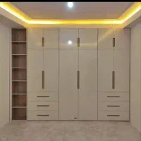 کمد دیواری اشکاف