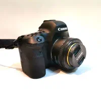 دوربین حرفه‌ای canon 6D Mark II به‌همراه دوتا لنز