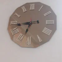 ساعت دیواری