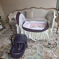 تخت نوزاد به همراه کریر|تخت و صندلی بچه|سنندج, |دیوار