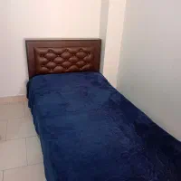 تخت یک نفره با تشک  در حد نو