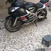 Suzuki gsxr 600 2004|موتورسیکلت|شیراز, آبیاری|دیوار