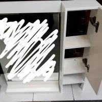 اینه و باکس