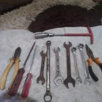 اجاره رنگی. یه سر رنگی. انبر دست. دم‌باریک.