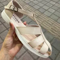 کفش سایز ۳۷ ولی به ۳۸ می خوره