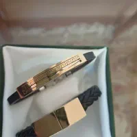 دوعدد دست بند