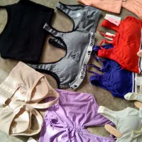 ۱۸ عدد نیم تنه کاپ دار و تاپ خارجی|لباس|کرج, ساماندهی|دیوار