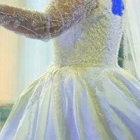 لباس عروس|لباس|رشت, معلم|دیوار