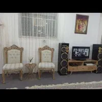 مبلمان سلطنتی ۹ نفربادوعددعسلی و یک عددمیزجلو مبلی|مبلمان خانگی و میز عسلی|کبودرآهنگ, |دیوار