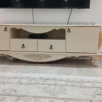 میز تلویزیون در حد نو