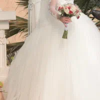 لباس عروس در حد نو