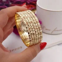 النگو طلا روس