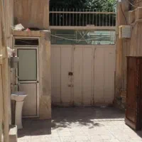 ۱۲۰ متر ویلایی + ۱۸ متر مغازه تجاری