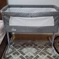 تخت کنارمادر