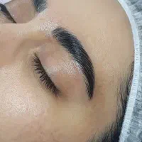 اکستنشن و لیفت و لمینت بدون آسیب