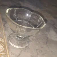 ظرف و گلدان