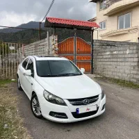 Jac j5 بی رنگ