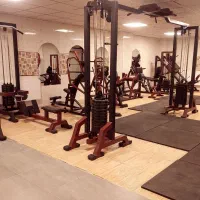 باشگاه بدنسازی gymradfit