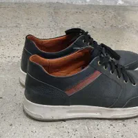 کفش تخت زیرسفید ، درحدنو 42، بدون سر سوزن زدگی|کیف، کفش، کمربند|خرمآباد, |دیوار