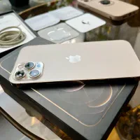 ایفون ۱۲ پرو مکس حافظه ۱۲۸ درحد نو و بدون نقطه