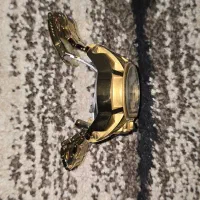 ساعت اینویکتا گودزیلا|ساعت|اندیشه, اندیشه فاز ۱|دیوار