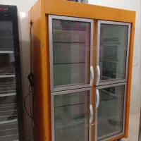 تعدادی یخچال