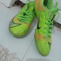 کفش چمن|کیف، کفش، کمربند|نیشابور, هفده شهریور|دیوار