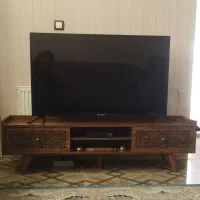 تلویزیون ومیز