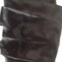 ۲عدد چادرسیاه قد۱۶۵ ۱۶۷ وچادر نو وتعدادی پارچه نو