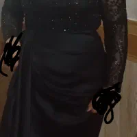 لباس مجلسی .بالاتنه کارشده پایینش دودامنه ساتن