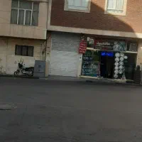 عارف شمالی ۲۲متر کف ۷۵متر زیرزمین.مغازه تجاری