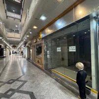 مغازه طلا فروشی ۲۰ متر شهرداری پاساژ پله برقی